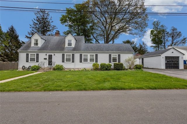20 Bassett Avenue, Warwick, RI 02889