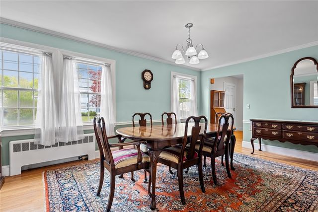 20 Bassett Avenue, Warwick, RI 02889