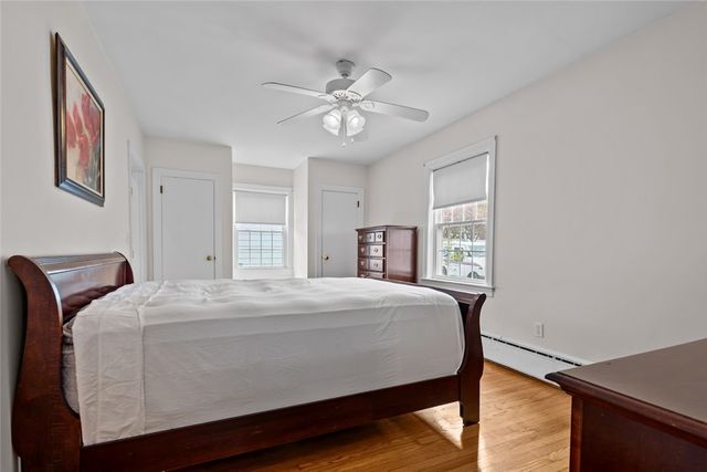 20 Bassett Avenue, Warwick, RI 02889