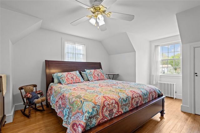 20 Bassett Avenue, Warwick, RI 02889