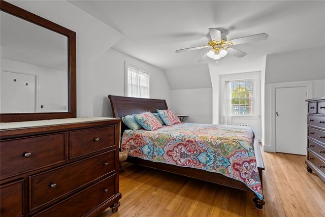 20 Bassett Avenue, Warwick, RI 02889