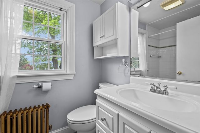 20 Bassett Avenue, Warwick, RI 02889