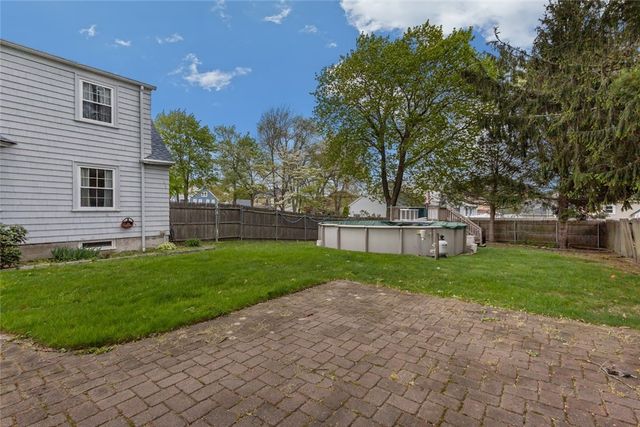 20 Bassett Avenue, Warwick, RI 02889