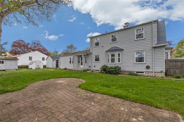 20 Bassett Avenue, Warwick, RI 02889
