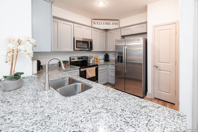 7508 Magnolia Village, San Antonio, TX 78252