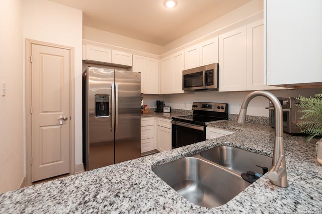 7508 Magnolia Village, San Antonio, TX 78252