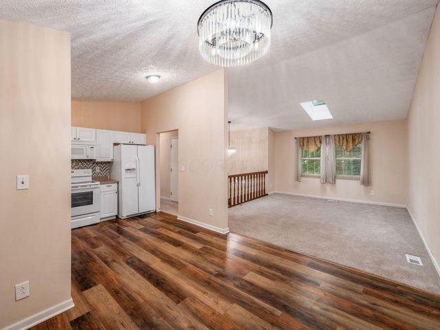 24 Ridgedale Court, Powell, OH 43065