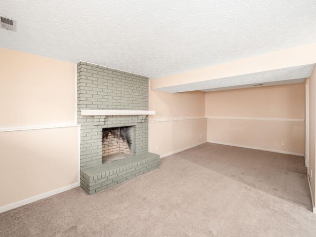 24 Ridgedale Court, Powell, OH 43065