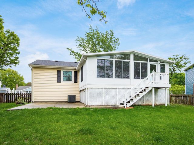 24 Ridgedale Court, Powell, OH 43065