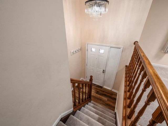 24 Ridgedale Court, Powell, OH 43065