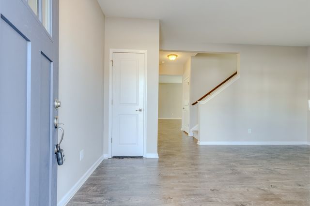 2704 Orleans Dr, Columbia, TN 38401