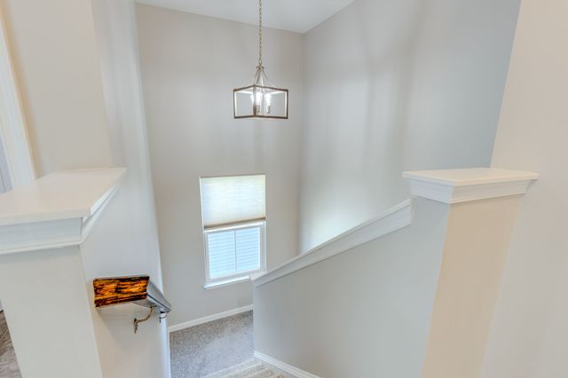 2704 Orleans Dr, Columbia, TN 38401