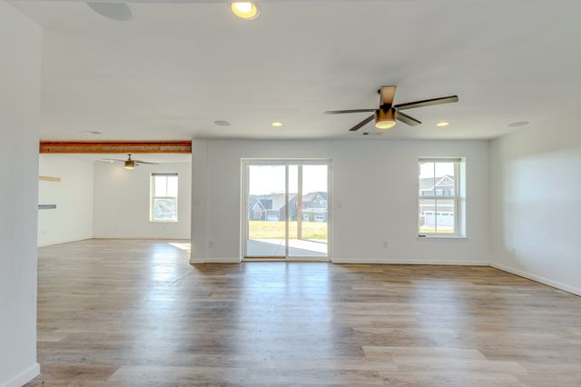 2704 Orleans Dr, Columbia, TN 38401