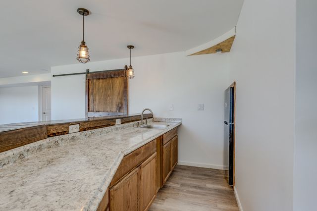 2704 Orleans Dr, Columbia, TN 38401