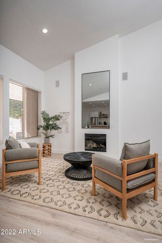 4707 E ROBIN Lane, Phoenix, AZ 85050