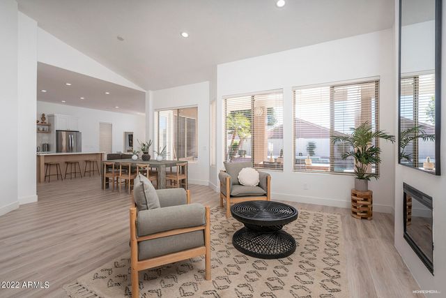 4707 E ROBIN Lane, Phoenix, AZ 85050