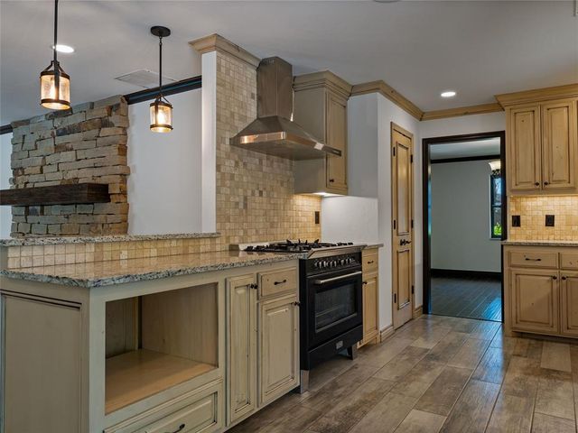 3025 Pine Ridge Road, Oklahoma City, OK 73120