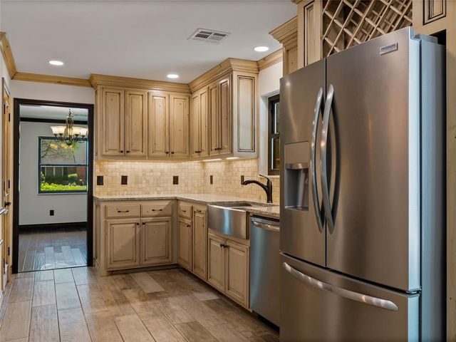 3025 Pine Ridge Road, Oklahoma City, OK 73120