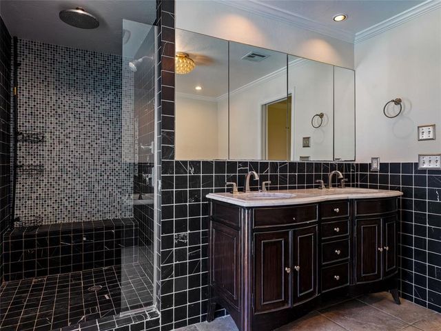 3025 Pine Ridge Road, Oklahoma City, OK 73120