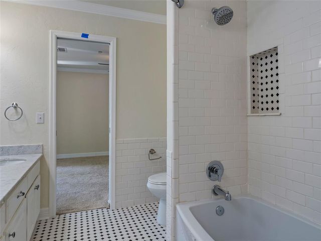 3025 Pine Ridge Road, Oklahoma City, OK 73120