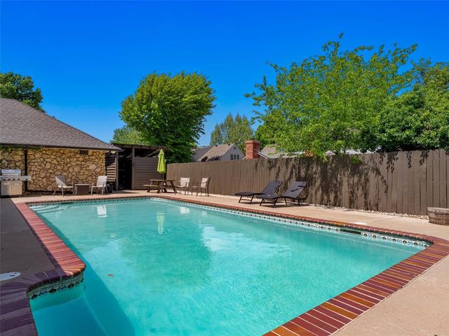 3025 Pine Ridge Road, Oklahoma City, OK 73120