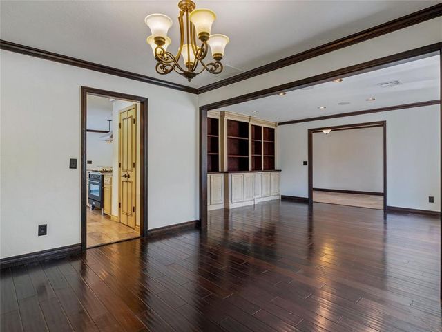 3025 Pine Ridge Road, Oklahoma City, OK 73120