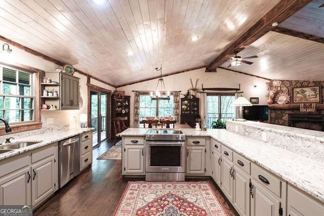 11 Treasure Lane, Blairsville, GA 30512