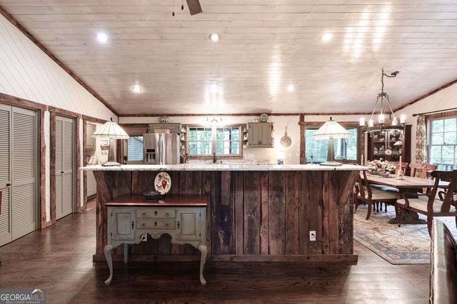 11 Treasure Lane, Blairsville, GA 30512