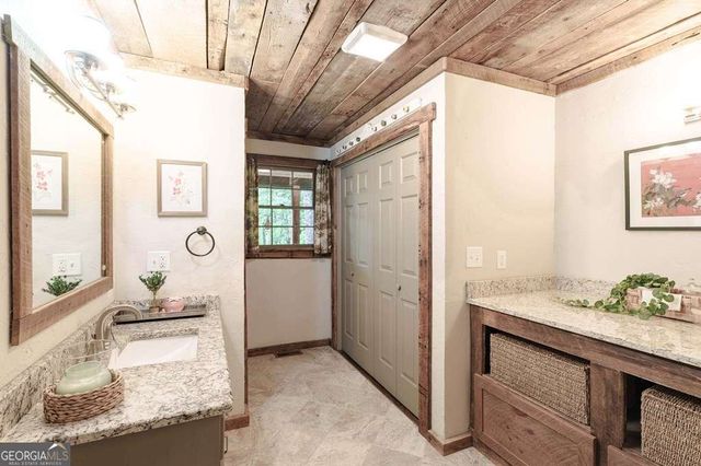 11 Treasure Lane, Blairsville, GA 30512