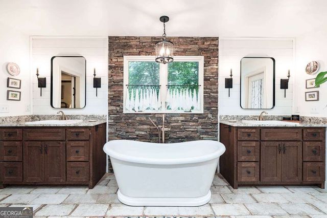 11 Treasure Lane, Blairsville, GA 30512