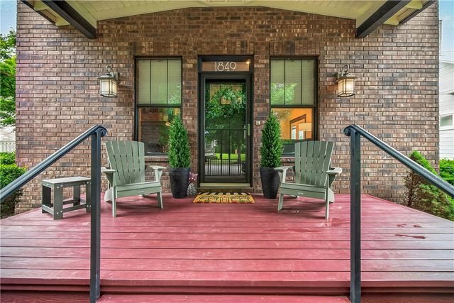 1849 N Best Friend Lane, Fayetteville, AR 72704