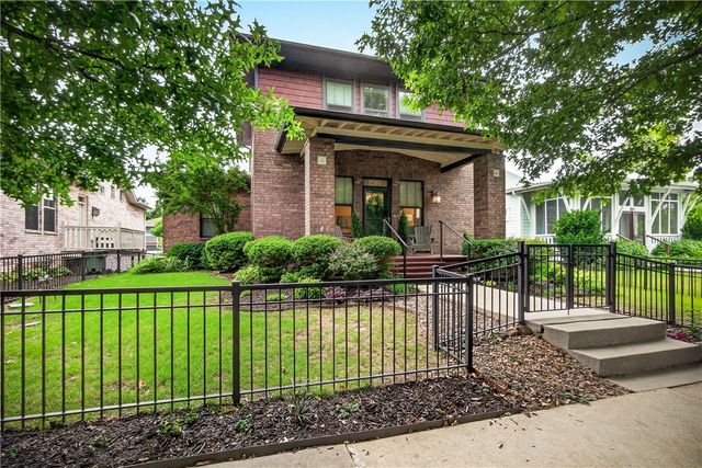 1849 N Best Friend Lane, Fayetteville, AR 72704