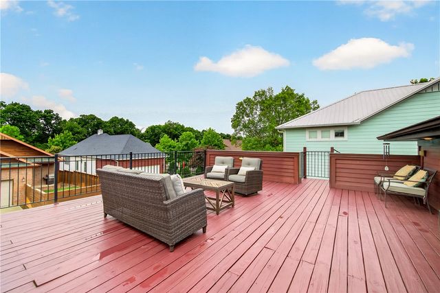 1849 N Best Friend Lane, Fayetteville, AR 72704