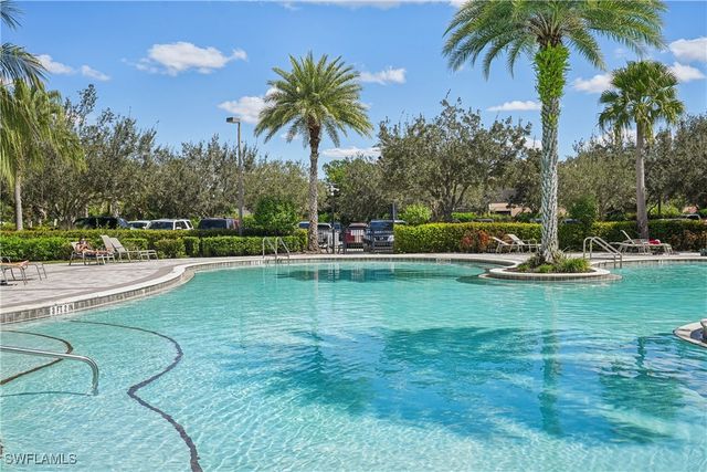 2080 Wellington ST, Naples, FL 34120