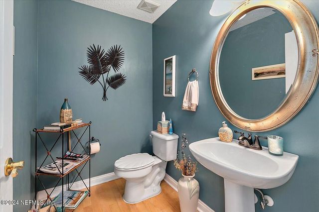 2884 ST MAARTEN Court, Jacksonville Beach, FL 32250