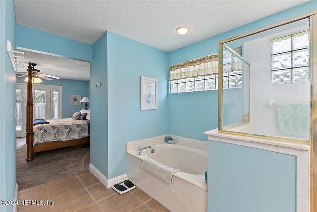 2884 ST MAARTEN Court, Jacksonville Beach, FL 32250