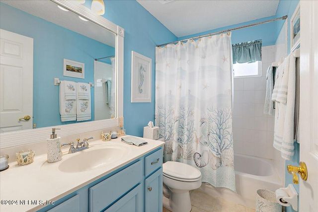 2884 ST MAARTEN Court, Jacksonville Beach, FL 32250