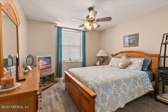 2884 ST MAARTEN Court, Jacksonville Beach, FL 32250