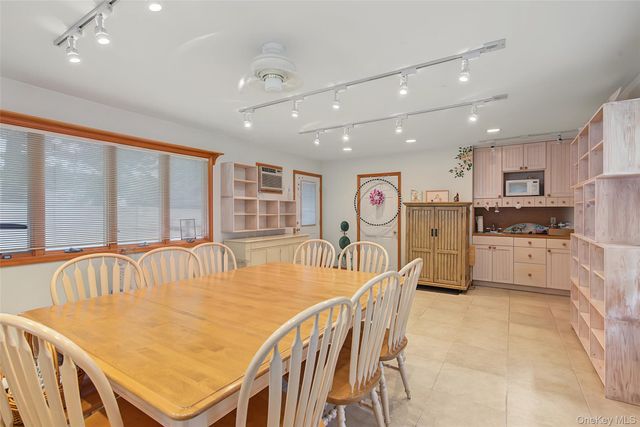 105 Nathan Drive, Bohemia, NY 11716