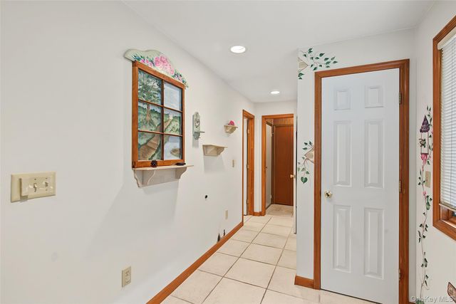 105 Nathan Drive, Bohemia, NY 11716