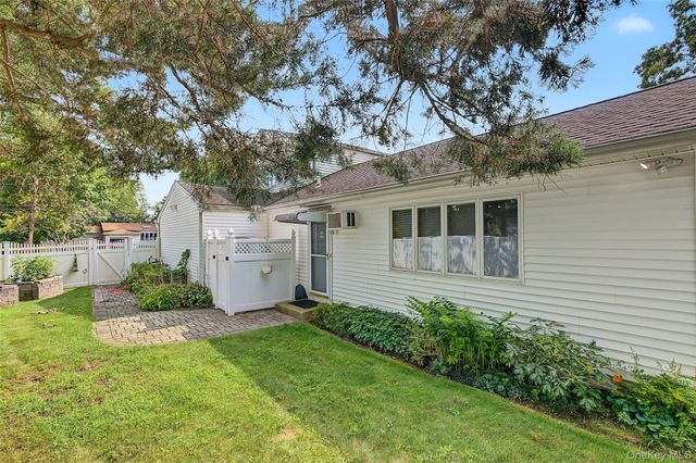105 Nathan Drive, Bohemia, NY 11716
