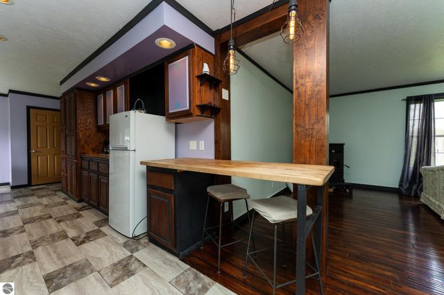 464 N Rolland Road, Weidman, MI 48893