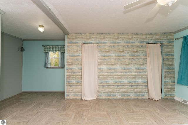 464 N Rolland Road, Weidman, MI 48893