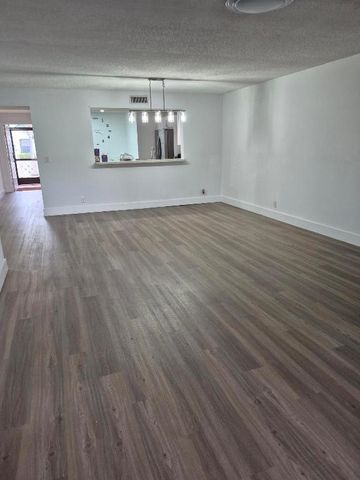 9717 Sills Drive E 102, Boynton Beach, FL 33437