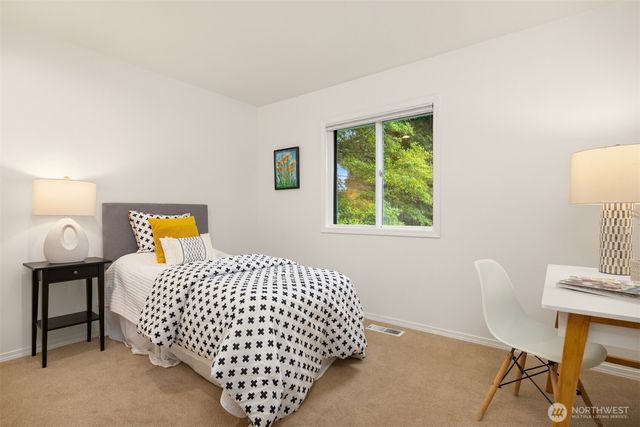 7045 NE Baker Hill Road, Bainbridge Island, WA 98110