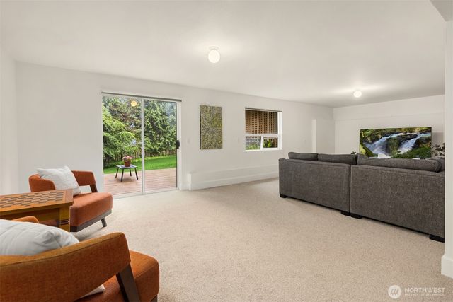 7045 NE Baker Hill Road, Bainbridge Island, WA 98110