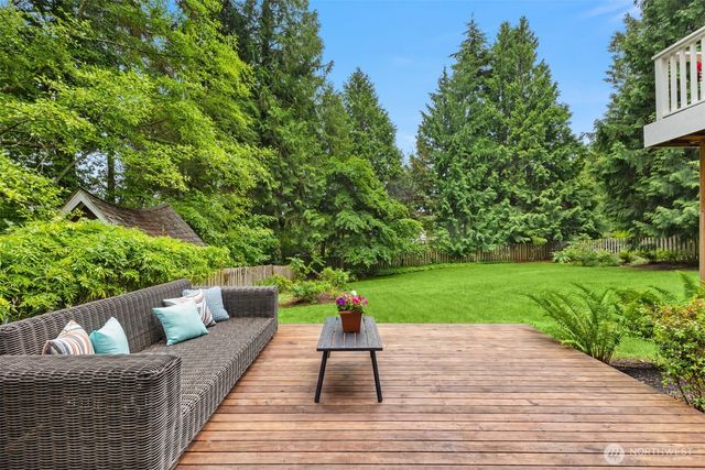 7045 NE Baker Hill Road, Bainbridge Island, WA 98110