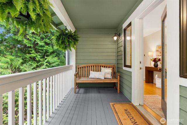 7045 NE Baker Hill Road, Bainbridge Island, WA 98110