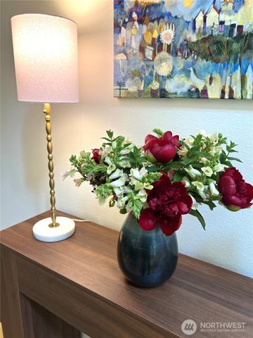 7045 NE Baker Hill Road, Bainbridge Island, WA 98110