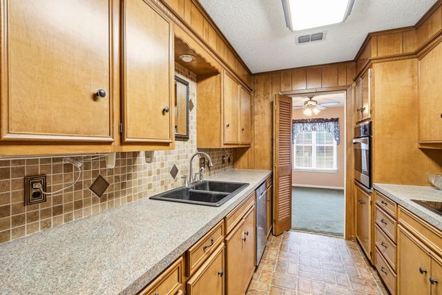 2965 Arrowhead Drive, Abilene, TX 79606